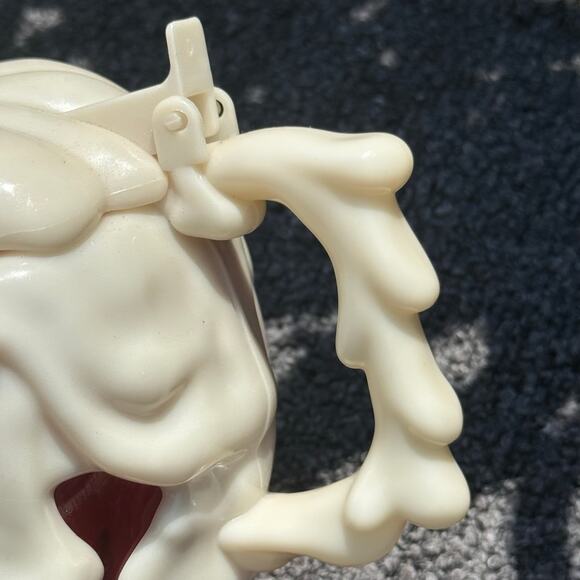 Disney Parks Snow White Poison Apple Mug Glows in the Dark Very Clean - Picture 6 of 6